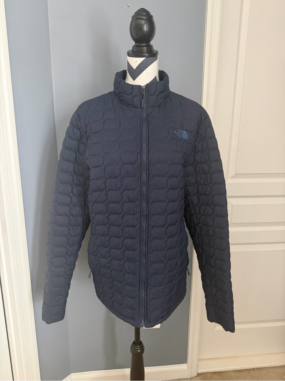 The North Face Men's Quilted Puffer Jacket - Navy